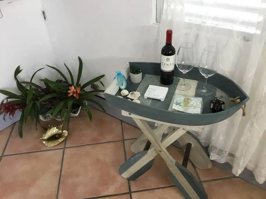 One Bedroom Apt 30 Steps From Prime Beach Generator Parking Included San Juan 0*,  Portoryko